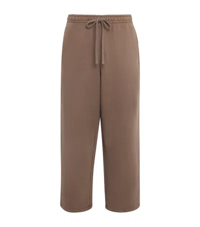 Skims Cotton Fleece Straight Sweatpants In Brown