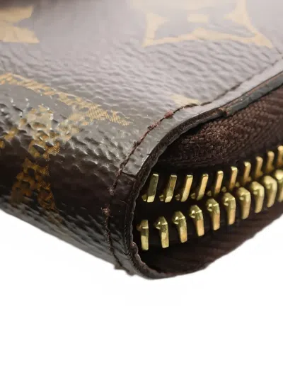 Pre-owned Louis Vuitton 2017 Monogram-pattern Wallet In Brown