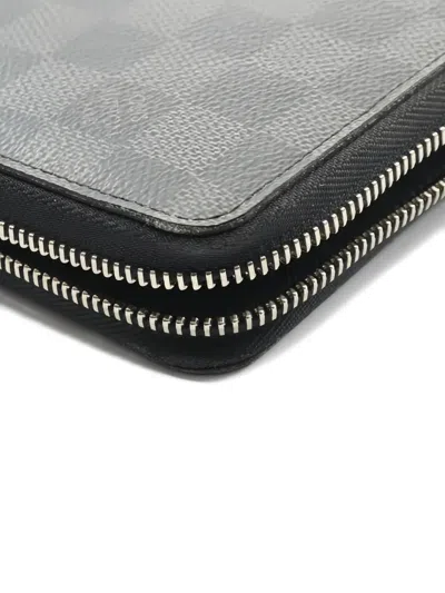 Pre-owned Louis Vuitton 2015 Checkered Zip-up Wallet In Gray