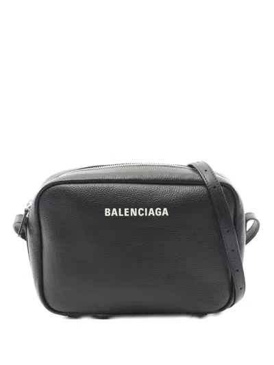 Pre-owned Balenciaga 2010s Medium Everyday Camera Shoulder Bag In Black