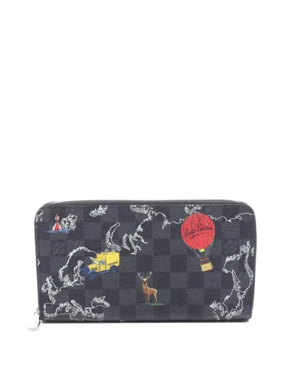 Pre-owned Louis Vuitton 2019 Zipped Printed Organiser Wallet In Gray