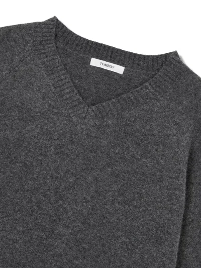 Studio Tomboy V-neck Sweater In Gray