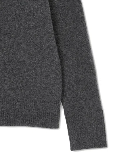 Studio Tomboy V-neck Sweater In Gray