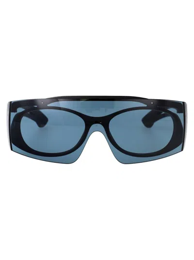 Alexander Mcqueen Two-tone Sunglasses In Black