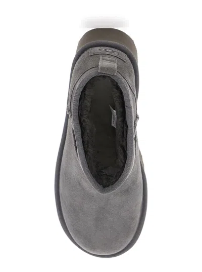 Ugg Stivaletto Donna Classic Ultra Mini Con Plateau Sand In Gray