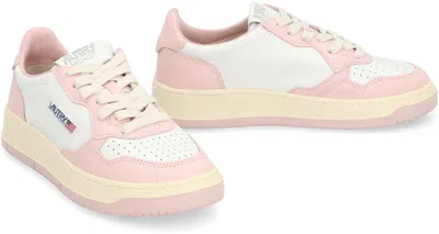 Autry Medalist Low Leather Sneakers In Pink