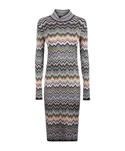 Missoni Zig-zag Long Sleeved Midi Dress In Gray