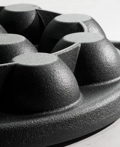 Tramontina Utsava Pre-seasoned Cast Iron Paniyarakkal With Lid In Black