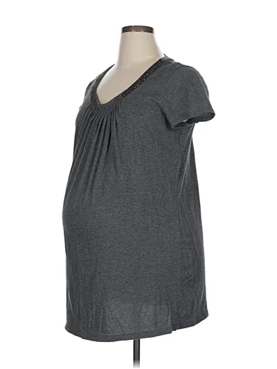 Pre-owned Motherhood Sleeveless T-shirt In Gray