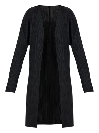Issey Miyake Pleated Long Coat In Black