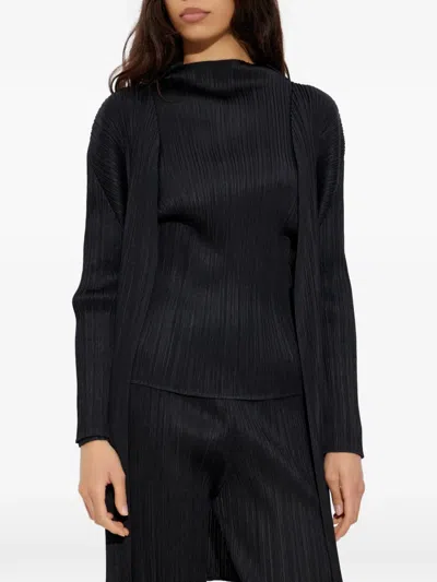 Issey Miyake Pleated Long Coat In Black