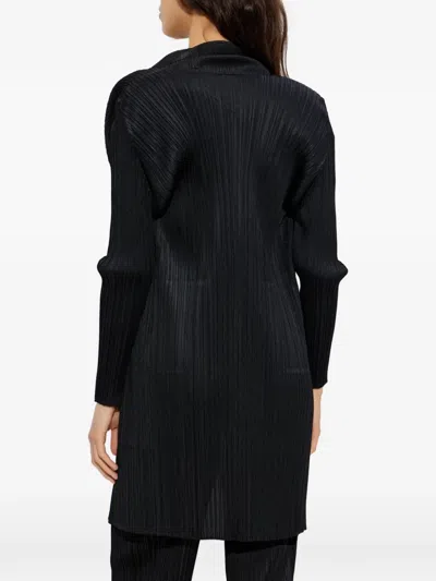 Issey Miyake Pleated Long Coat In Black