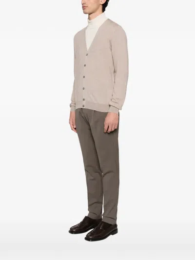 Giuuno Buttoned Cardigan In Brown