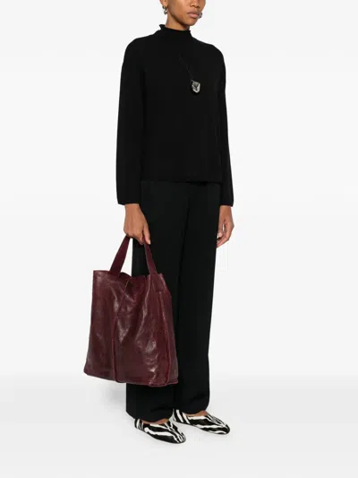 Sommet Sahara Leather Shoulder Bag In Red