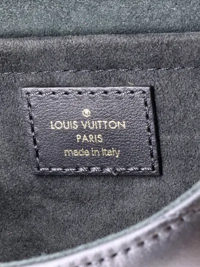 Pre-owned Louis Vuitton New Wave Chain Bag Quilted Leather Mm Crossbody Bag In Black