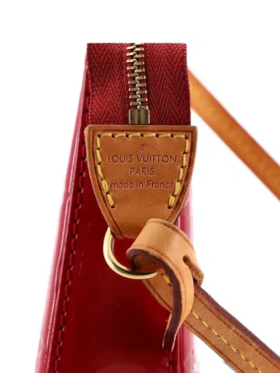 Pre-owned Louis Vuitton Pochette Accessoires Nm Monogram Vernis Shoulder Bag In Red