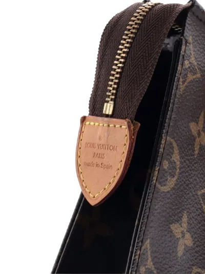 Pre-owned Louis Vuitton Toiletry Pouch Monogram Canvas 26 Clutch Bag In Brown