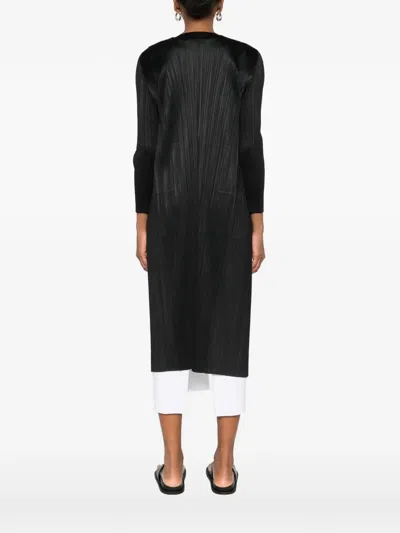 Issey Miyake Pleated-effect Open-front Coat In Black