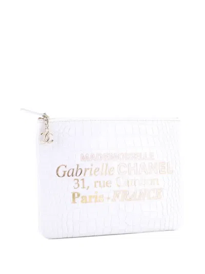 Pre-owned Chanel Signature O Case Pouch Printed Crocodile Embossed Calfskin Medium Clutch Bag In White