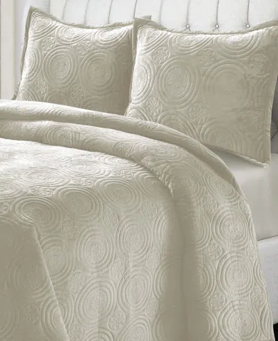 Tribeca Living Capri Medallion Velvet Oversized Solid 2 Piece Quilt Set, Twin In Neutral