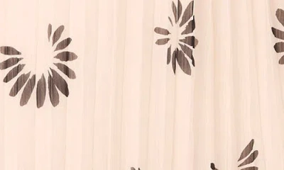 Halogen ® Daisy Print Sleeveless Pleated Maxi Dress In Brown