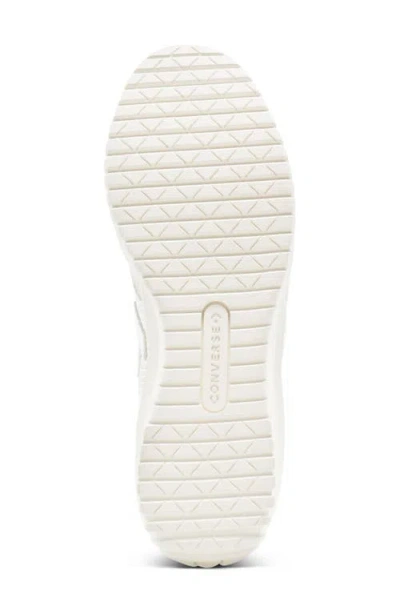 Converse Gender Inclusive Run Star Trainer Ox Sneaker In White