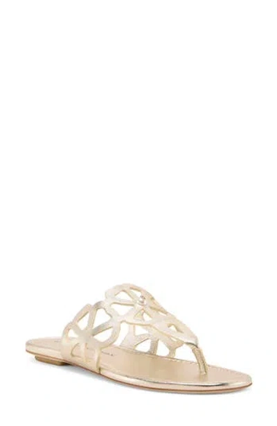 Stuart Weitzman Jasmine Metallic Cutout Thong Sandals In Gold