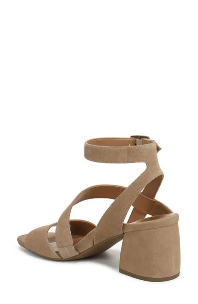 Vionic Samara Block Heel Sandal In Sand
