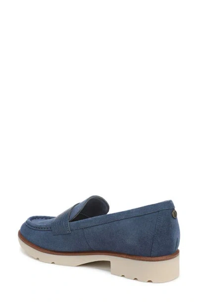 Vionic Corinne Loafer In Blue