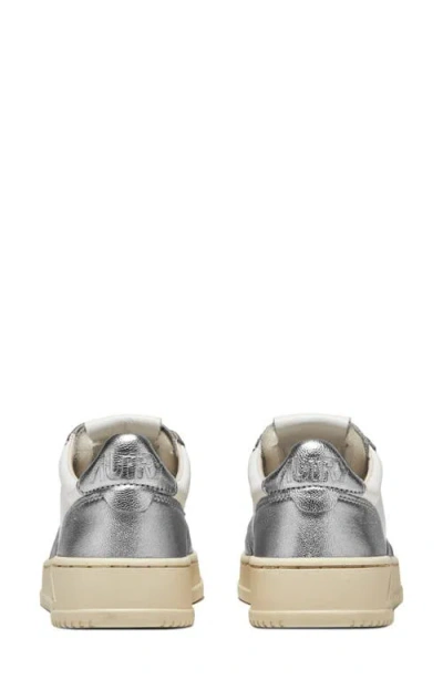 Autry Medalist Low Top Sneaker In Multi