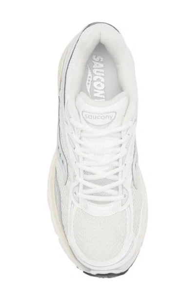 Saucony Gender Inclusive Progrid Omni 9 Sneaker In White