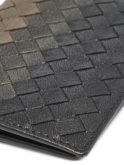 Pre-owned Bottega Veneta 2000s Intrecciato Leather Wallet In Black