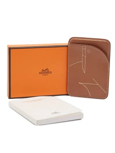 Pre-owned Hermes 2023 Walrus Magsafe Leather Stitched Wallet In Brown