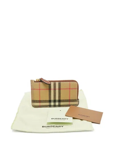 Pre-owned Burberry Vintage Check Zip Card Holder In Neutral