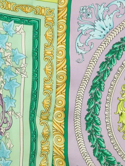 Pre-owned Versace 1173263 Green