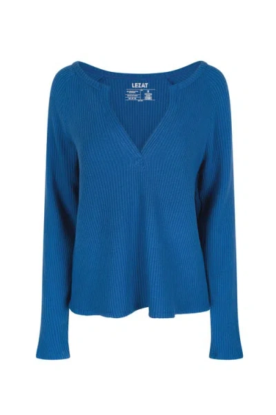 Lezat Jules Waffle Knit Organic Cotton V-neck Pullover In Blue