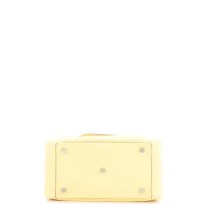 Pre-owned Hermes  Hermes Lindy Bag Swift 26 In Yellow
