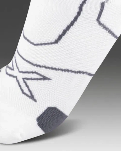 2xu Vectr Cushion No Show Socks In White