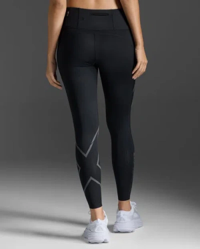 2xu Light Speed Mid-rise Comptight In Black