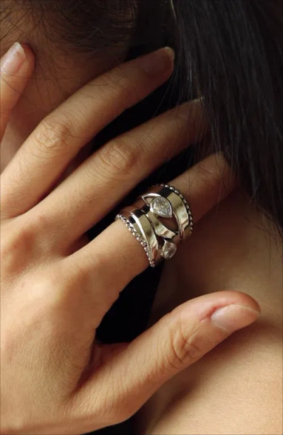 Retro Chic Droplets Ring