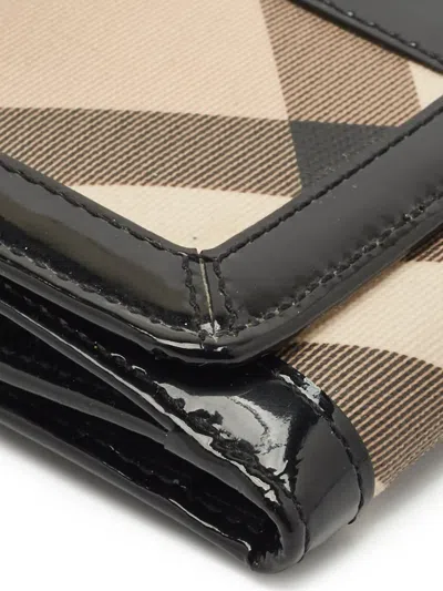 Pre-owned Burberry Supernova Check-pattern Wallet In Neutral