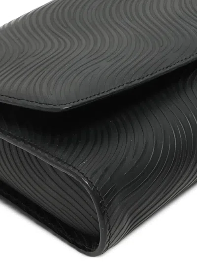 Pre-owned Aigner Vintage Wave-pattern Shoulder Bag In Black