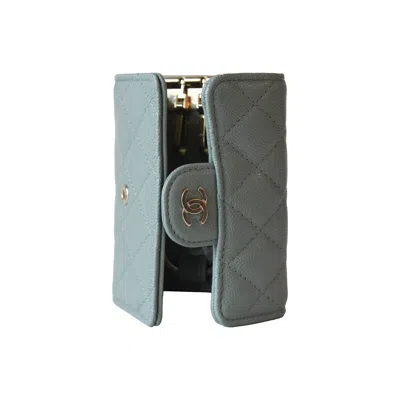 Pre-owned Chanel Cc Caviar Quilted Classic 4 Key Holder Wallet Light Blue