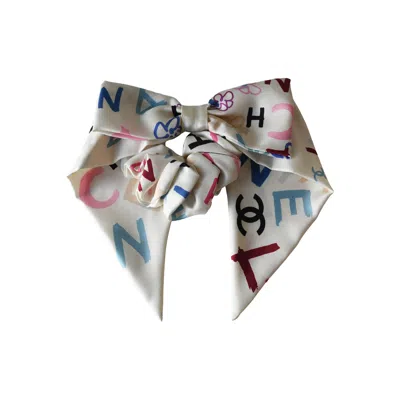 Pre-owned Chanel Silk Hair Tie With Letter Scrunchie Ivory