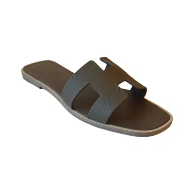 Pre-owned Hermes Oran Sandals Etoupe