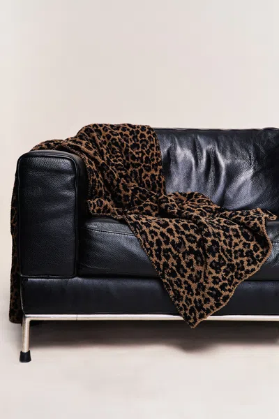 Danielle Guizio Ny Cloud Nine Throw Blankie In Brown