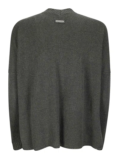 Archiviob V-neck Sweater In Green