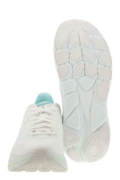 Hoka Clifton 10 - Sneakers In White