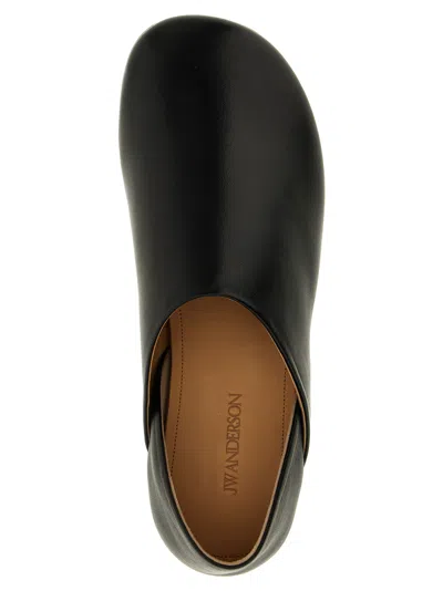 Jw Anderson Babouche Flat Leather Mules Round Toe In Black