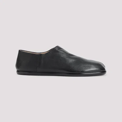 Maison Margiela Smooth Leather Loafers With Split-toe Design In Black